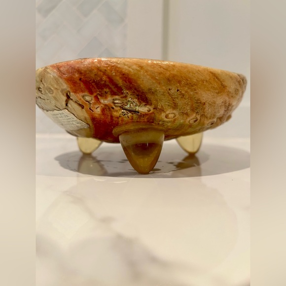 Genuine Abalone Shell Footed Bowl from the 1960's - Picture 8 of 12